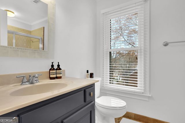 7155 Roswell Road 14, Sandy Springs, GA 30328