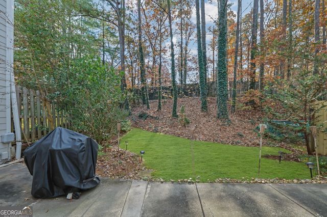 7155 Roswell Road 14, Sandy Springs, GA 30328