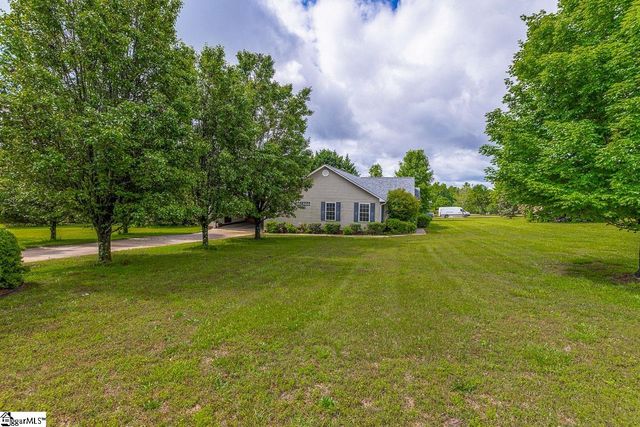 301 S Cassidy Way, Campobello, SC 29322