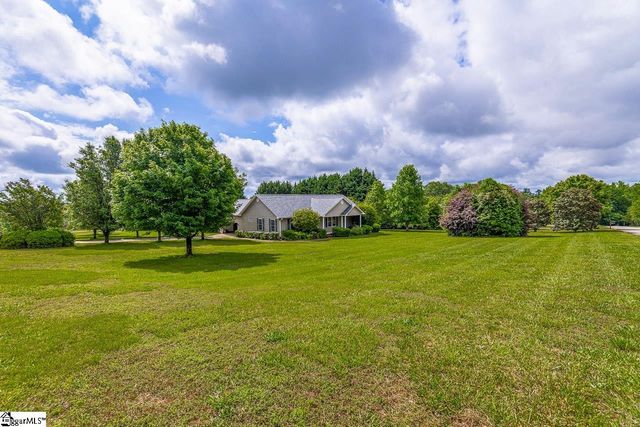 301 S Cassidy Way, Campobello, SC 29322