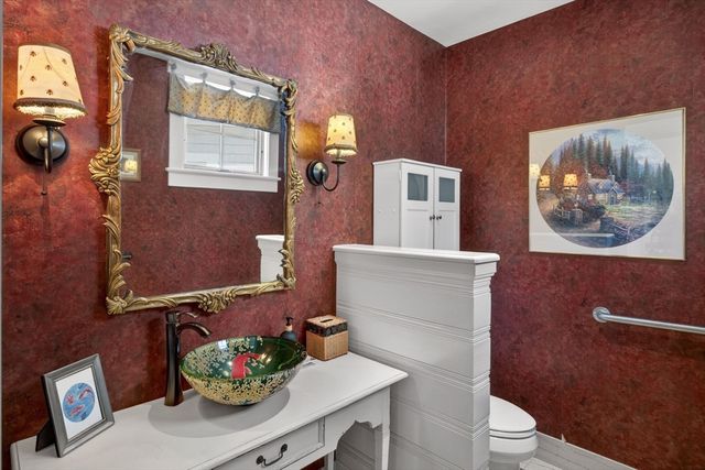 4 Kettle View, Plymouth, MA 02360