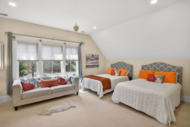 4 Kettle View, Plymouth, MA 02360