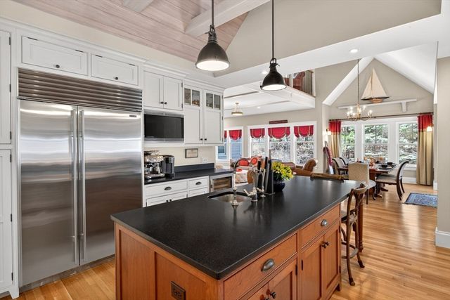 4 Kettle View, Plymouth, MA 02360
