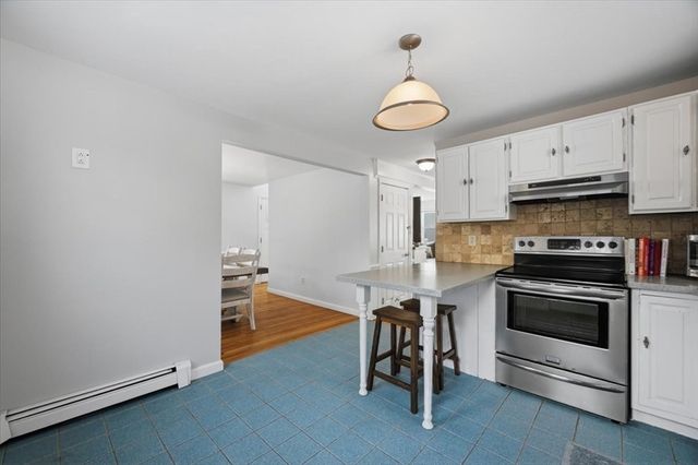 7 Oak St, Marion, MA 02738