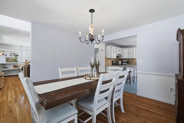 7 Oak St, Marion, MA 02738