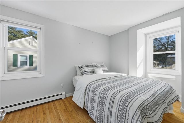 7 Oak St, Marion, MA 02738