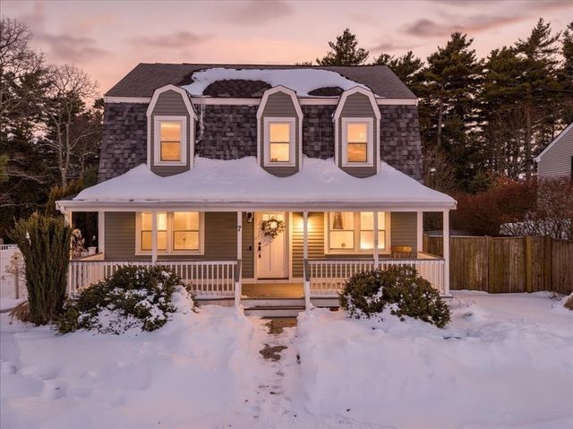 7 Oak St, Marion, MA 02738