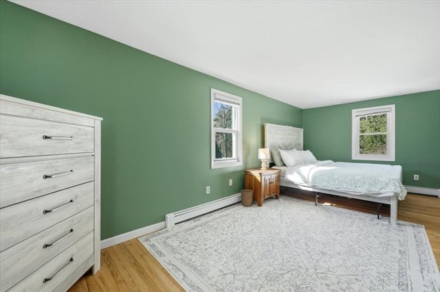 7 Oak St, Marion, MA 02738
