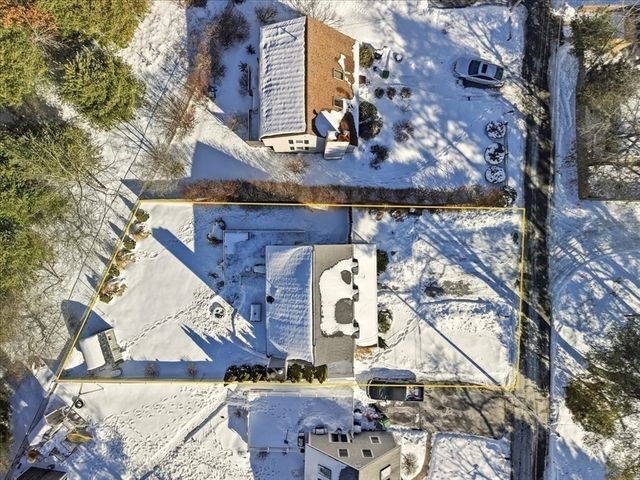 7 Oak St, Marion, MA 02738