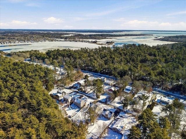 7 Oak St, Marion, MA 02738