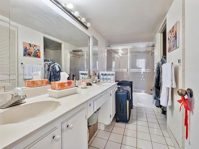 290 174th Street 1809, Sunny Isles Beach, FL 33160