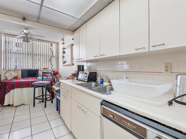 290 174th Street 1809, Sunny Isles Beach, FL 33160