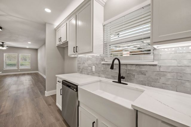 3329 Hemphill Street, Fort Worth, TX 76110