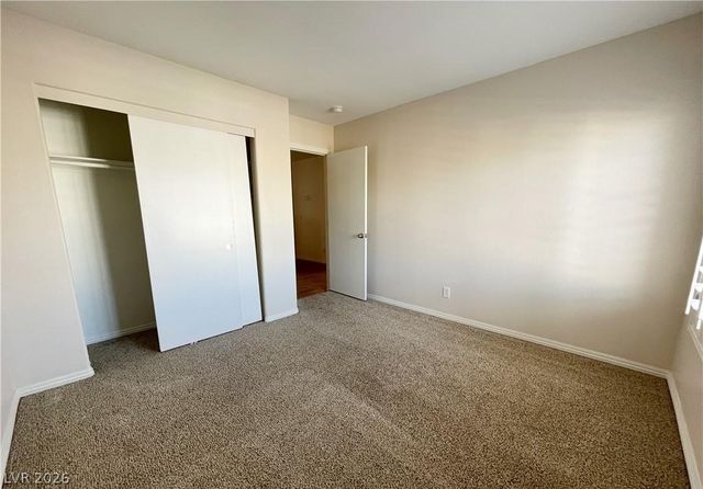 913 Dancing Rain Court, Las Vegas, NV 89183