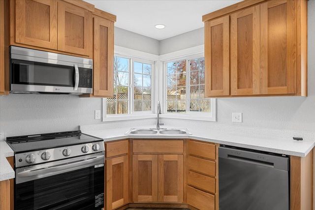 832 Wabash Avenue, Medford, OR 97504