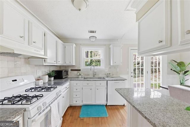 310 Knoll Ridge Court, Alpharetta, GA 30022