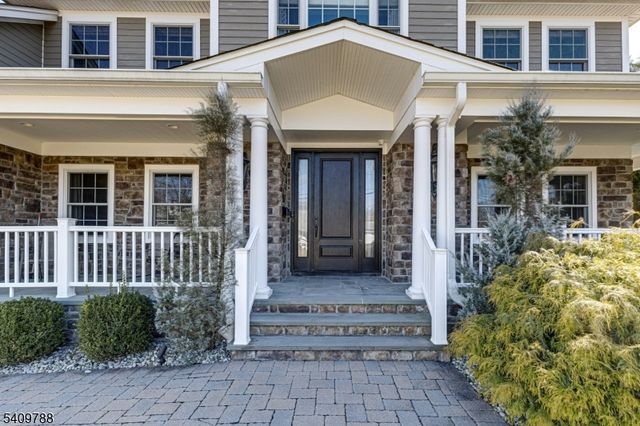 19 Carol Rd, Westfield Town, NJ 07090