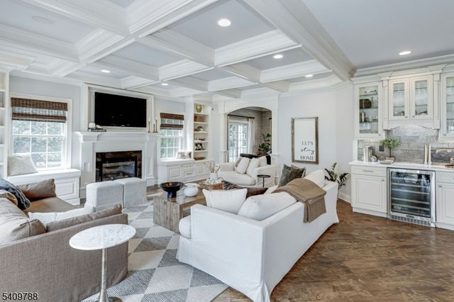 19 Carol Rd, Westfield Town, NJ 07090