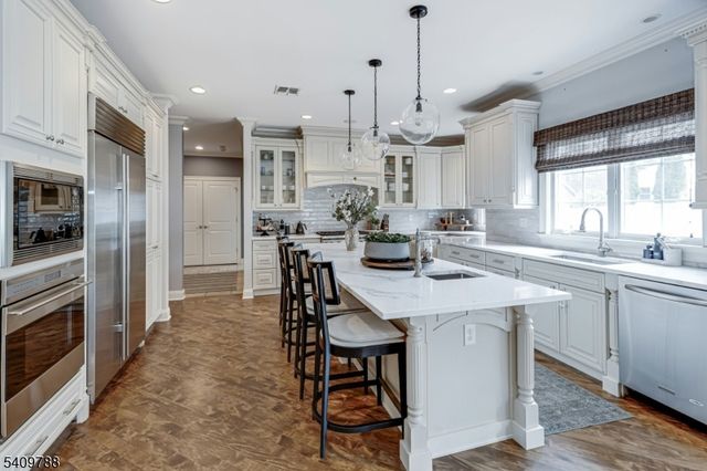 19 Carol Rd, Westfield Town, NJ 07090