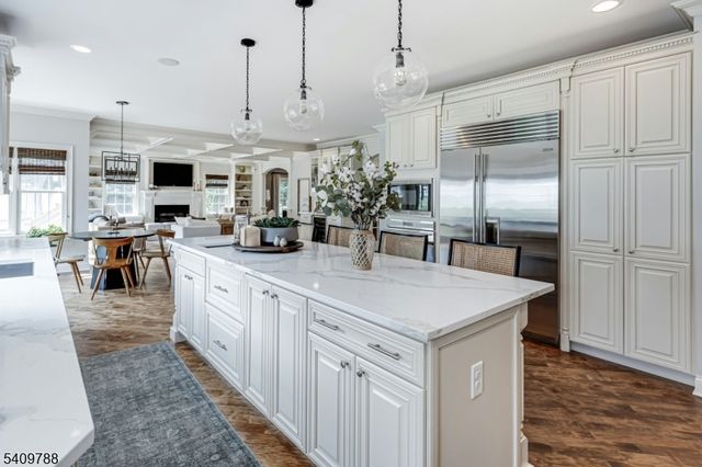 19 Carol Rd, Westfield Town, NJ 07090