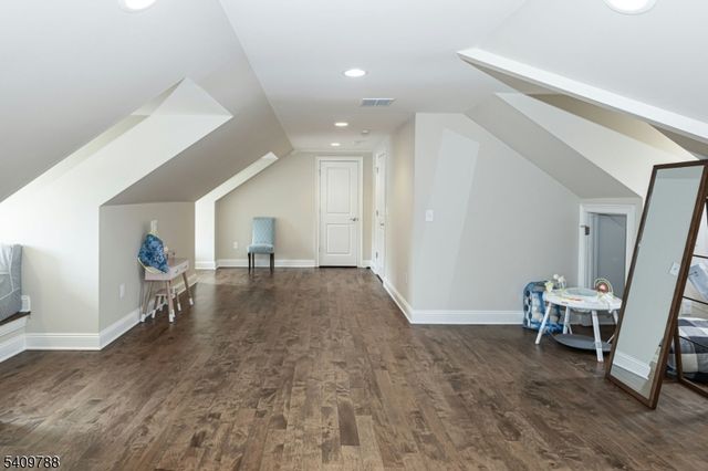 19 Carol Rd, Westfield Town, NJ 07090