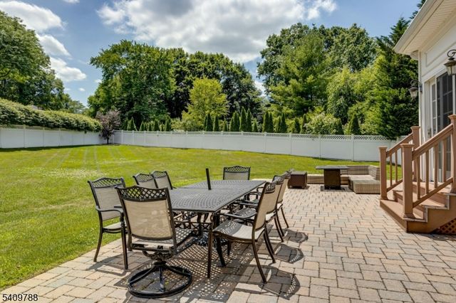 19 Carol Rd, Westfield Town, NJ 07090