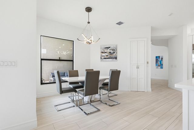 9801 Rennes Lane, Delray Beach, FL 33446