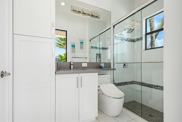 9801 Rennes Lane, Delray Beach, FL 33446