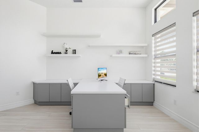 9801 Rennes Lane, Delray Beach, FL 33446