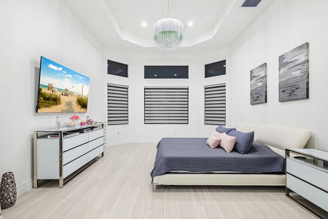 9801 Rennes Lane, Delray Beach, FL 33446