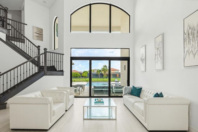 9801 Rennes Lane, Delray Beach, FL 33446