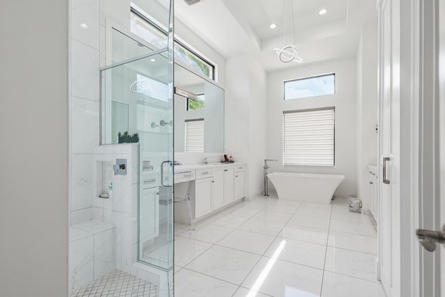 9801 Rennes Lane, Delray Beach, FL 33446