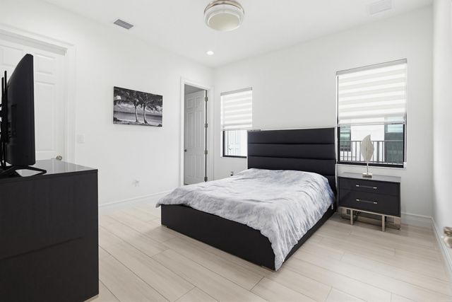 9801 Rennes Lane, Delray Beach, FL 33446