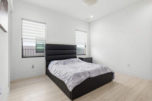 9801 Rennes Lane, Delray Beach, FL 33446