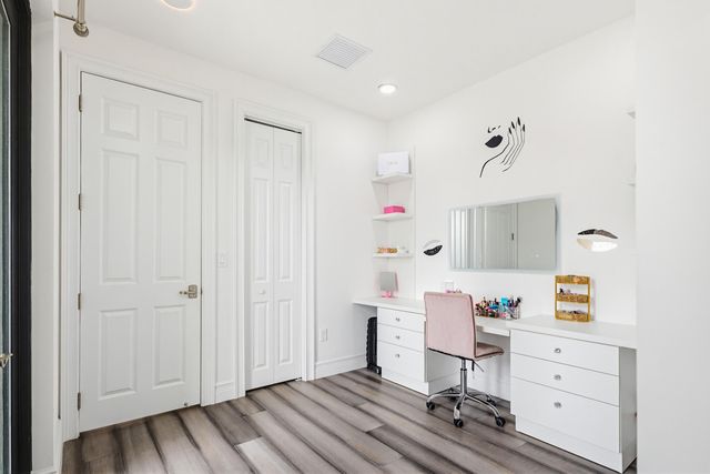 9801 Rennes Lane, Delray Beach, FL 33446