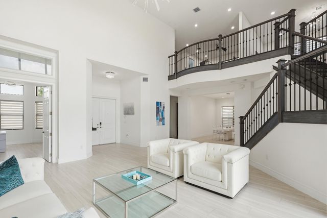 9801 Rennes Lane, Delray Beach, FL 33446