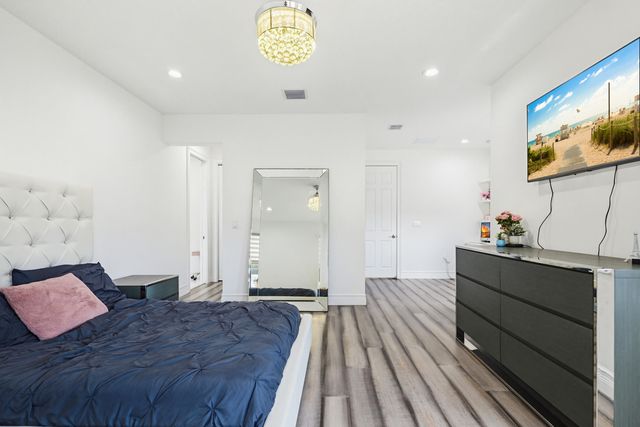 9801 Rennes Lane, Delray Beach, FL 33446