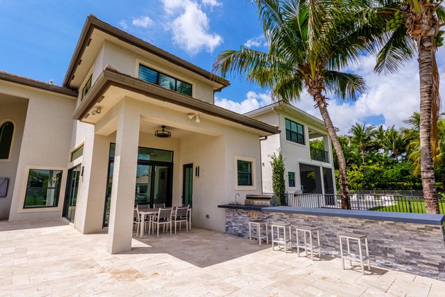 9801 Rennes Lane, Delray Beach, FL 33446