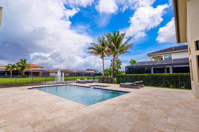 9801 Rennes Lane, Delray Beach, FL 33446