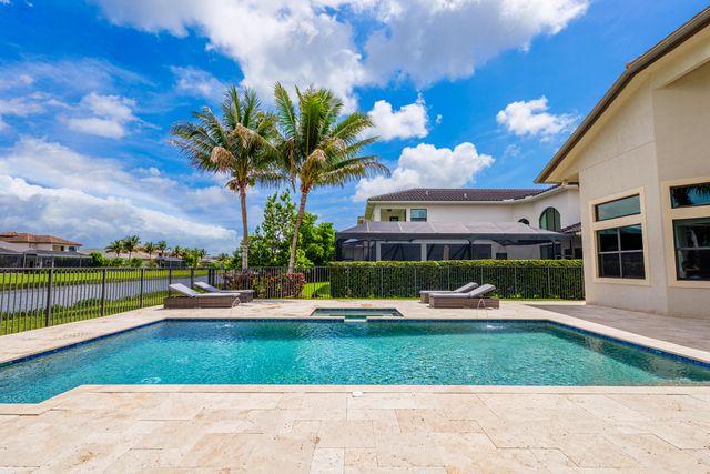 9801 Rennes Lane, Delray Beach, FL 33446