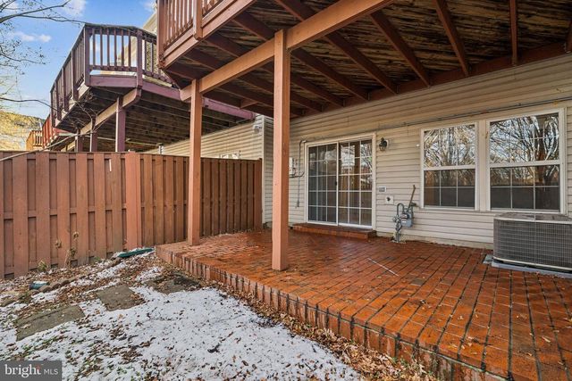 8555 WYNGATE MANOR CT, Alexandria, VA 22309