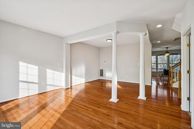 8555 WYNGATE MANOR CT, Alexandria, VA 22309