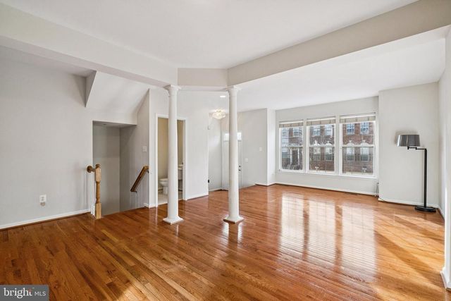 8555 WYNGATE MANOR CT, Alexandria, VA 22309