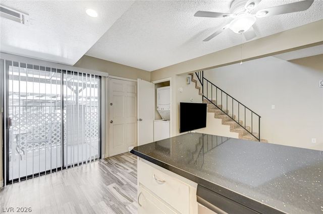 1016 Willow Tree Drive B, Las Vegas, NV 89128