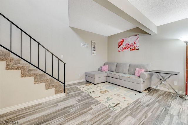 1016 Willow Tree Drive B, Las Vegas, NV 89128