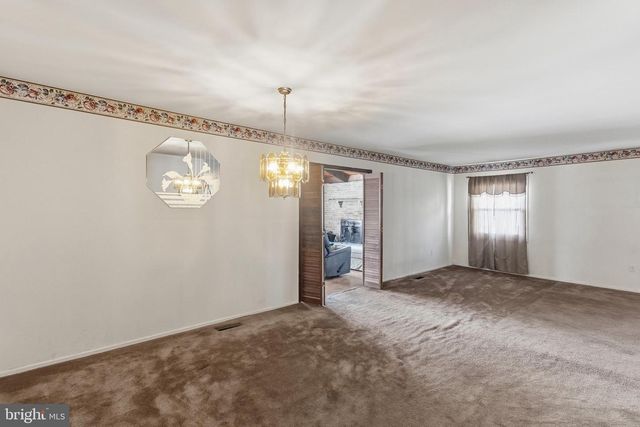 12607 KEMBRIDGE DR, Bowie, MD 20715