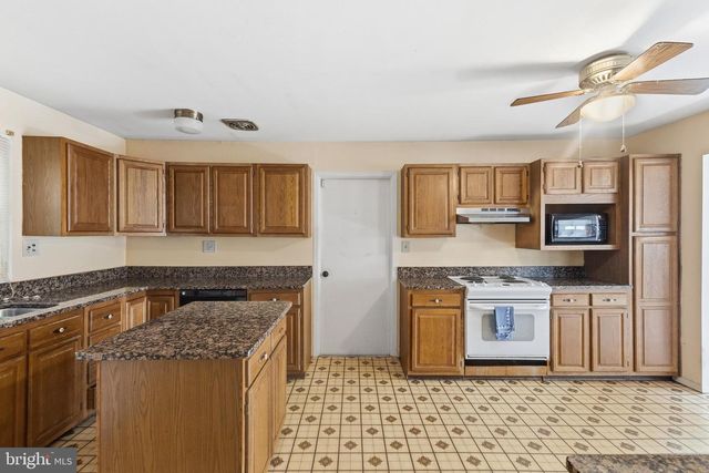 12607 KEMBRIDGE DR, Bowie, MD 20715