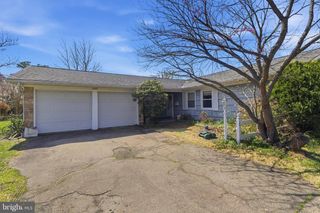 12607 KEMBRIDGE DR, Bowie, MD 20715