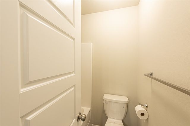 833 E Sparrow Circle, Fayetteville, AR 72701