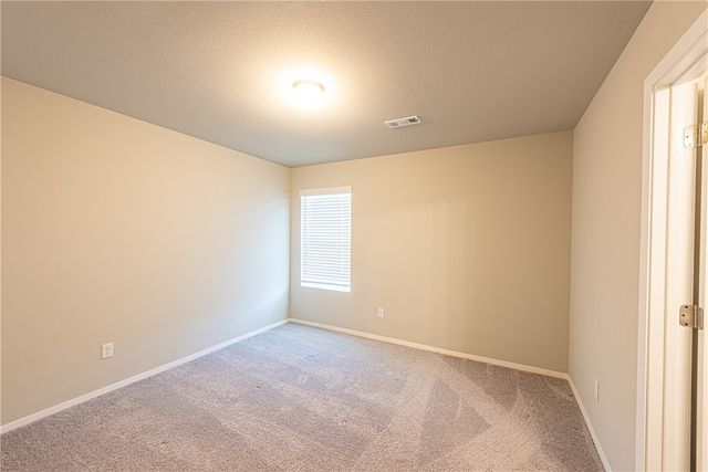 833 E Sparrow Circle, Fayetteville, AR 72701